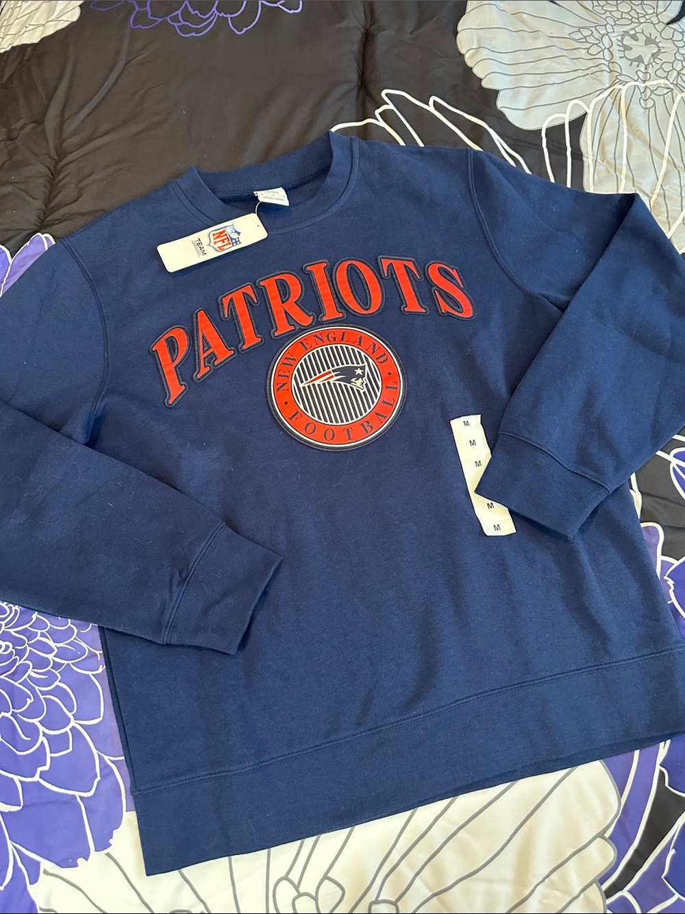 NWTS NFL New England Patriots Men's Navy Crewneck Sweatshirt Sz M 🏈